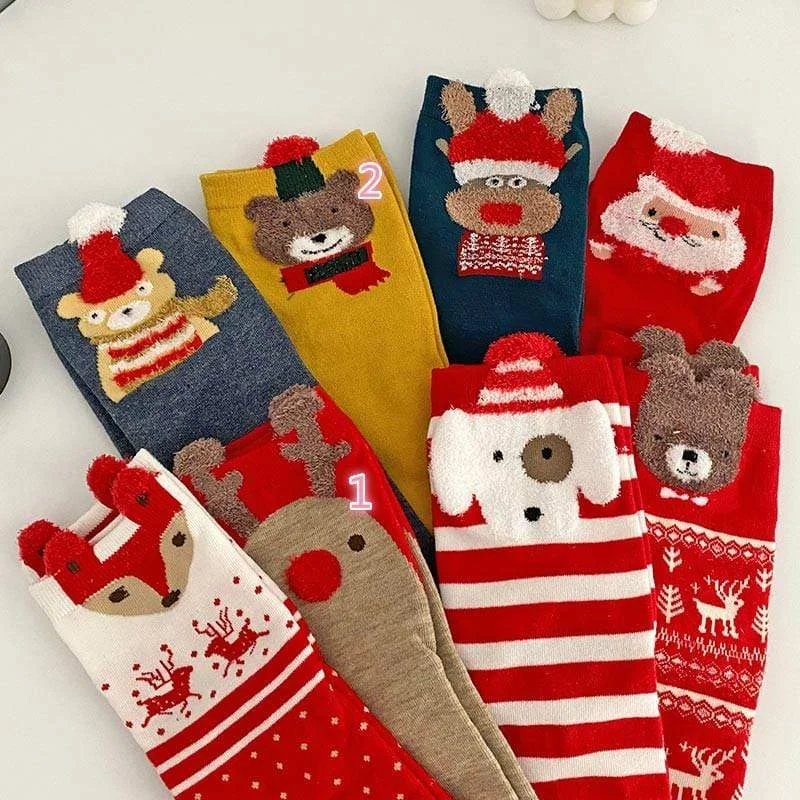 Women's Sweet Christmas Contrast Color Santa Elks Stockings (set of 4)